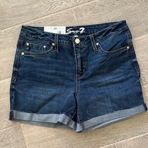 Seven7 Women's weekend shorts cuffed hem denim shorts size 8